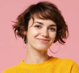Expert-comptable heureuse avec le marketing d'Osaflex